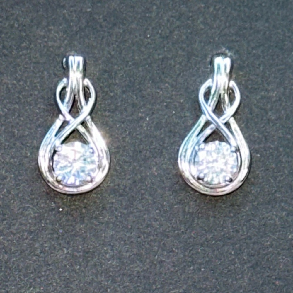 High-quality fashion jewelry